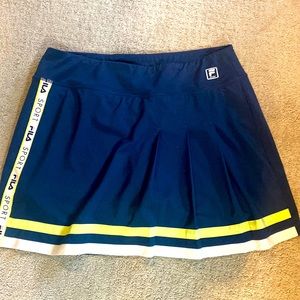 Super Cute Fila tennis/golf skorts!